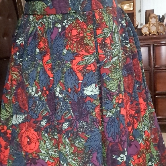 LulaRoe skirts - Picture 7 of 8